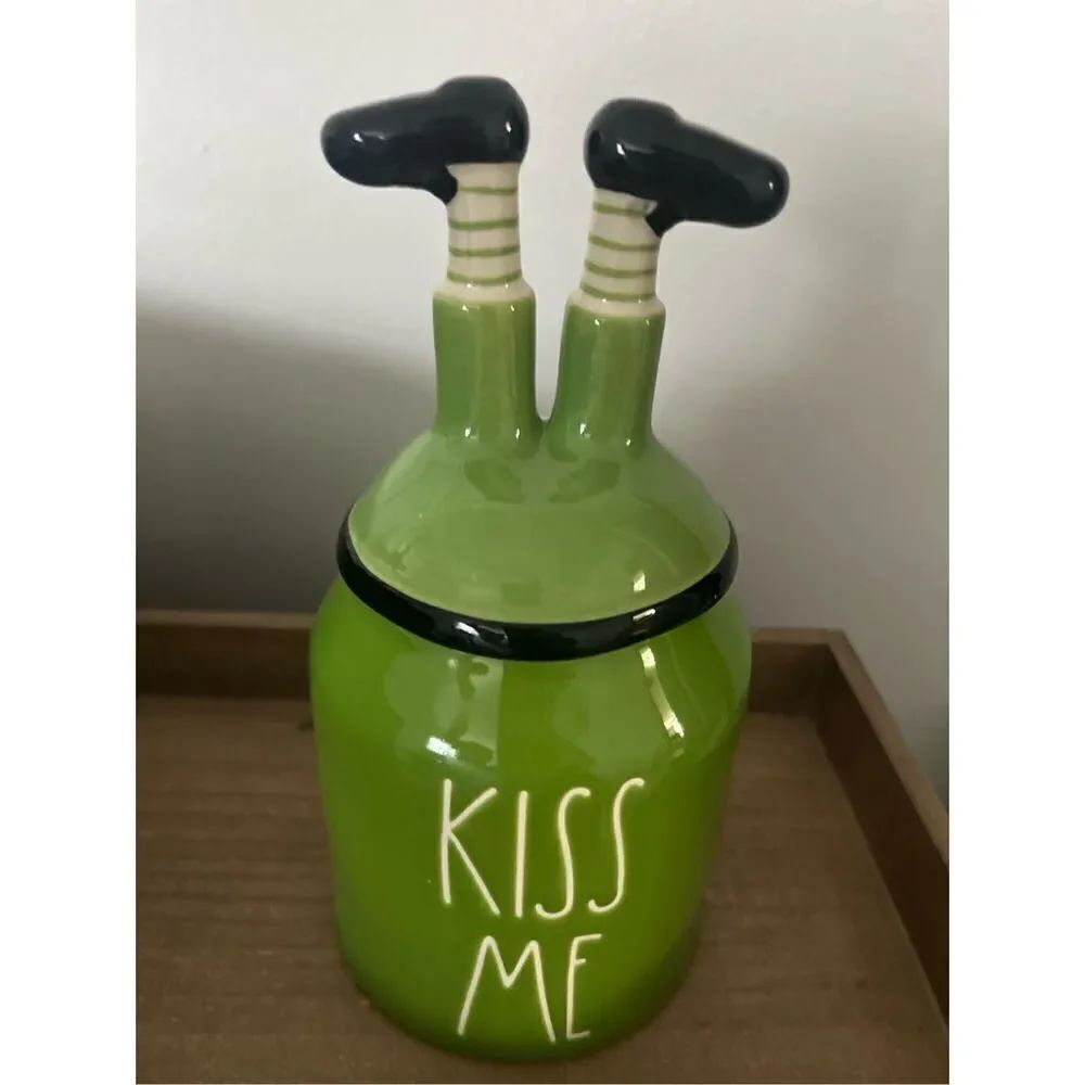 Rae Dunn Kiss Me Canister